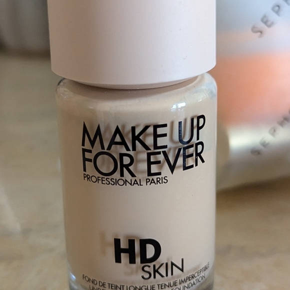 MUFE Makeup Forever HD Skin 1Y08 - Picture 2 of 2